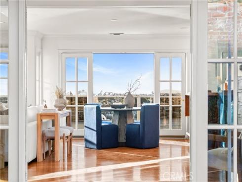 2727  Ocean   Boulevard, Corona del Mar, CA