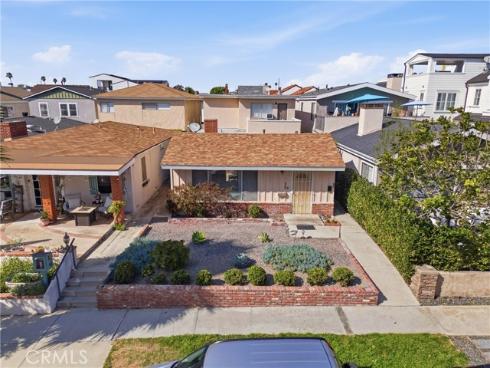 429  Carnation   Avenue, Corona del Mar, CA