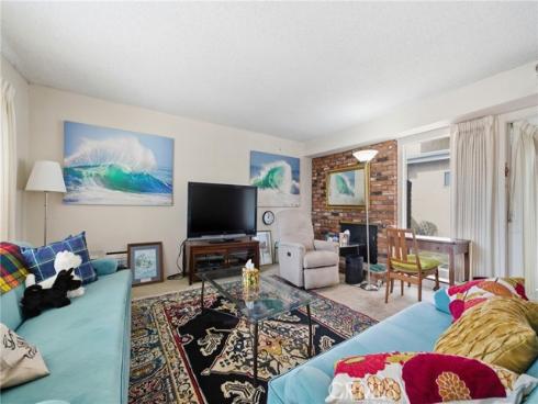 429  Carnation   Avenue, Corona del Mar, CA