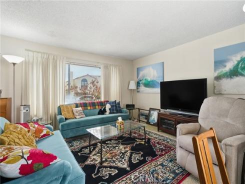 429  Carnation   Avenue, Corona del Mar, CA