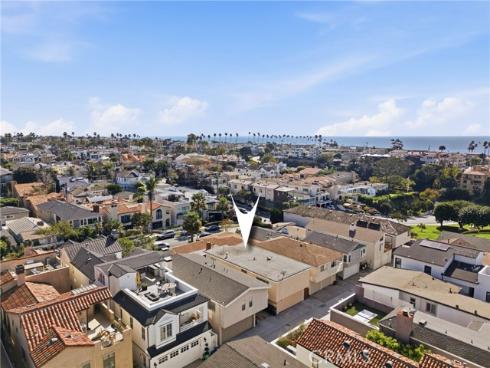 429  Carnation   Avenue, Corona del Mar, CA
