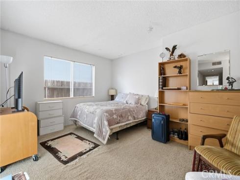 429  Carnation   Avenue, Corona del Mar, CA