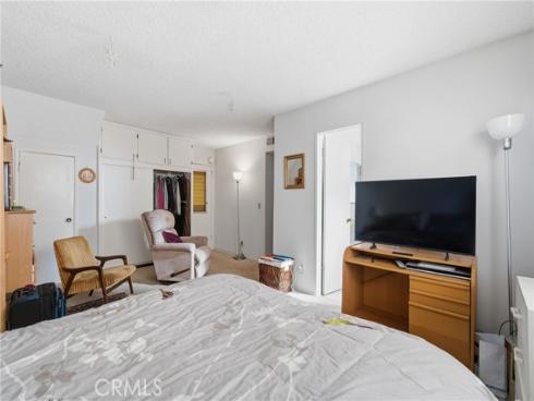 429  Carnation   Avenue, Corona del Mar, CA