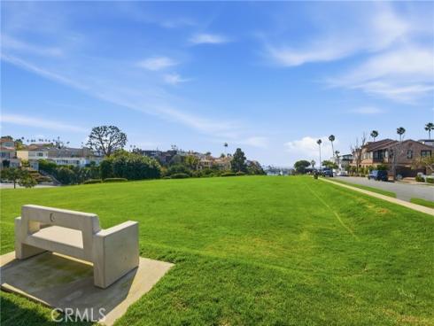 429  Carnation   Avenue, Corona del Mar, CA