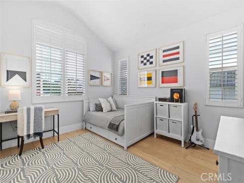 701  Poinsettia   Avenue, Corona del Mar, CA