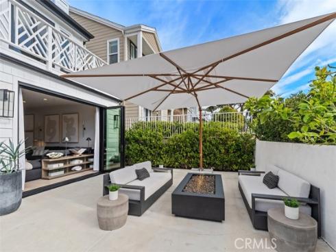 701  Poinsettia   Avenue, Corona del Mar, CA
