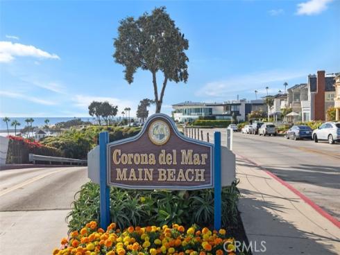 701  Poinsettia   Avenue, Corona del Mar, CA
