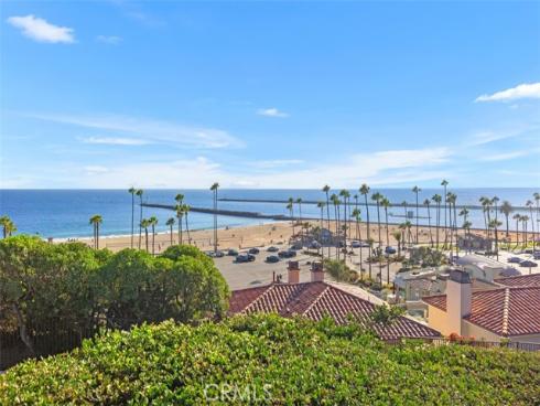 701  Poinsettia   Avenue, Corona del Mar, CA