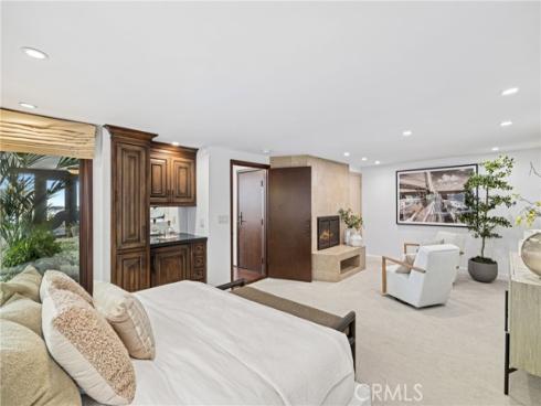 3150  Breakers  , Corona del Mar, CA