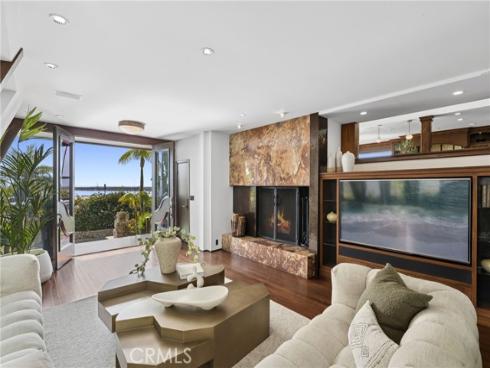 3150  Breakers  , Corona del Mar, CA