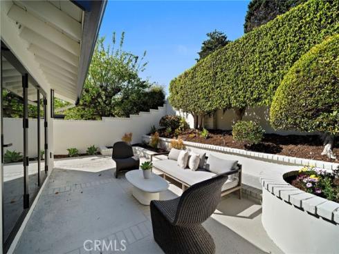 37  Beachcomber  , Corona del Mar, CA