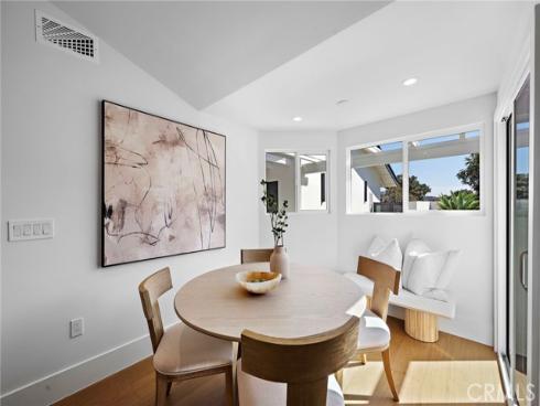 37  Beachcomber  , Corona del Mar, CA
