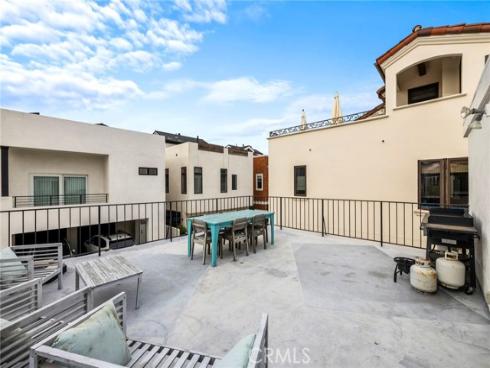 603  Begonia  , Corona del Mar, CA