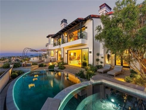 17  Muir Beach  , Corona del Mar, CA