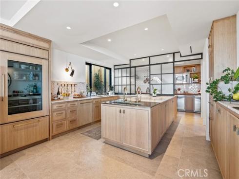 17  Muir Beach  , Corona del Mar, CA