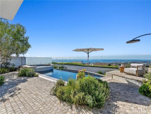 17  Muir Beach  , Corona del Mar, CA