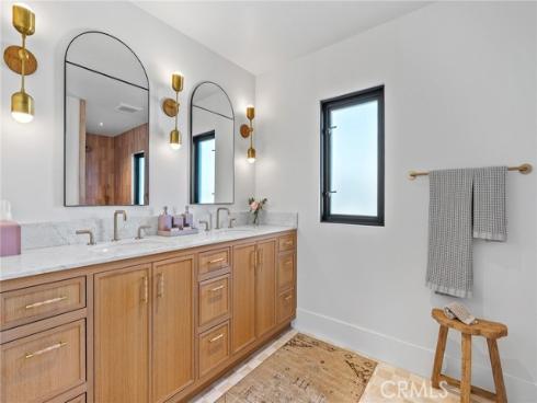 17  Muir Beach  , Corona del Mar, CA