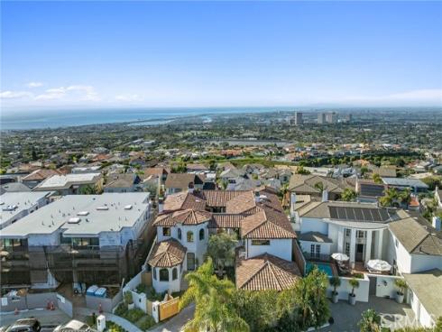 17  Muir Beach  , Corona del Mar, CA