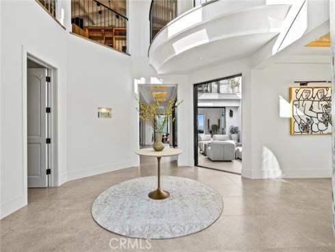 17  Muir Beach  , Corona del Mar, CA