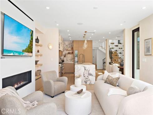 612  Begonia  , Corona del Mar, CA