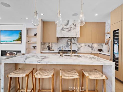 612  Begonia  , Corona del Mar, CA