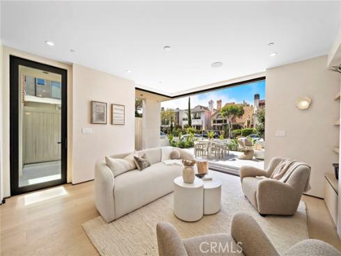 612  Begonia  , Corona del Mar, CA