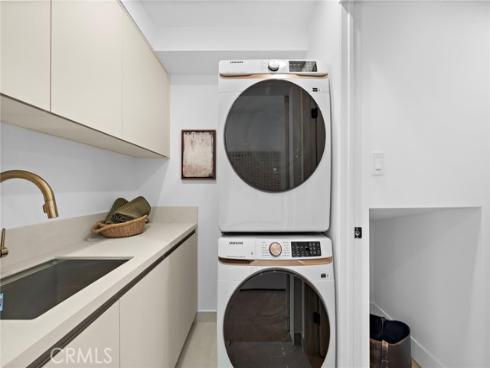 612  Begonia  , Corona del Mar, CA