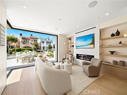 612  Begonia  , Corona del Mar, CA