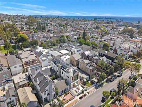 612  Begonia  1-2 , Corona del Mar, CA