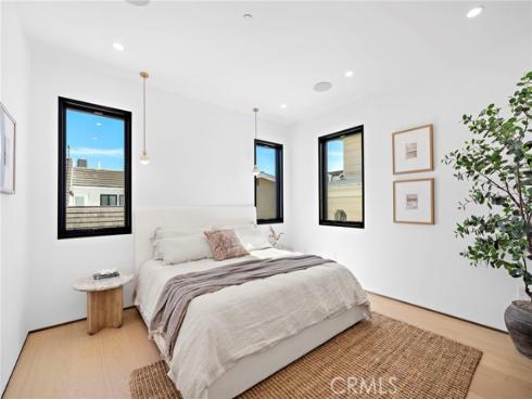 612  Begonia  , Corona del Mar, CA