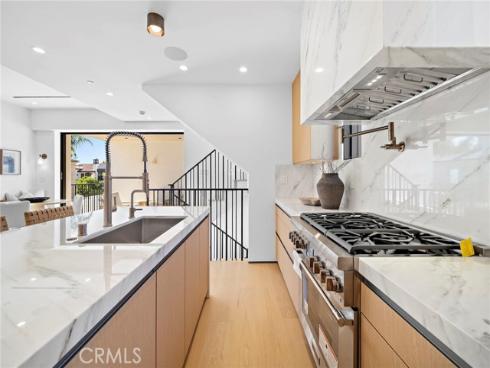 612  Begonia  , Corona del Mar, CA