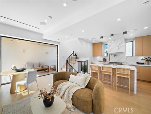 612  Begonia  , Corona del Mar, CA