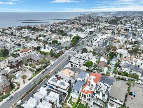 408  Hazel  , Corona del Mar, CA