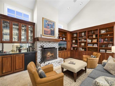 304  Marigold  , Corona del Mar, CA