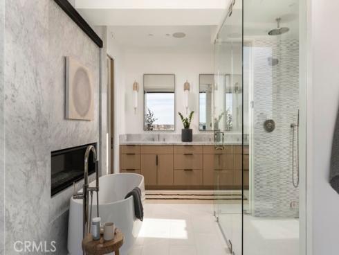 220 Carnation Avenue, Corona del Mar, CA