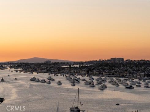 220 Carnation Avenue, Corona del Mar, CA