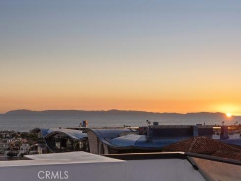 220 Carnation Avenue, Corona del Mar, CA