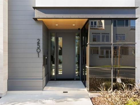 2501  Seaview   Avenue, Corona del Mar, CA