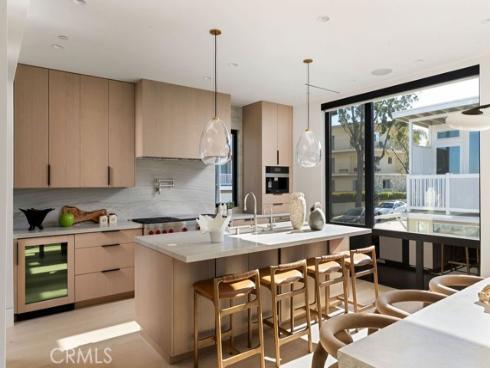 2501  Seaview   Avenue, Corona del Mar, CA