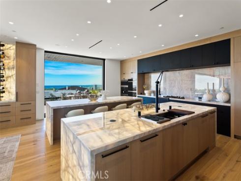 53  Montecito  , Corona del Mar, CA