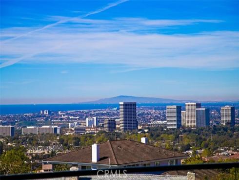 53  Montecito  , Corona del Mar, CA