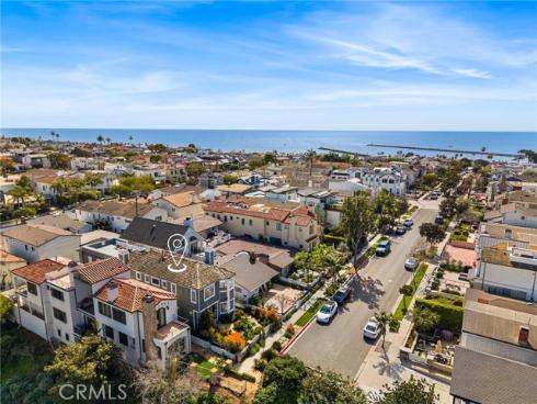 320  Heliotrope   Avenue, Corona del Mar, CA
