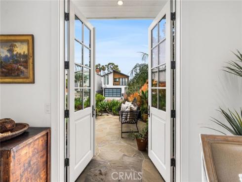 320  Heliotrope   Avenue, Corona del Mar, CA