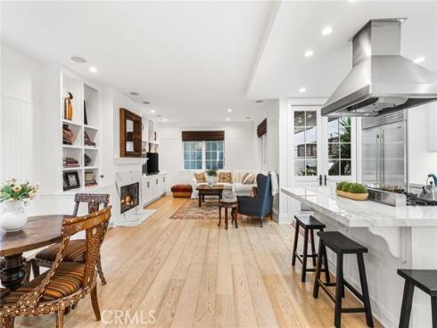 320  Heliotrope   Avenue, Corona del Mar, CA