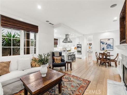 320  Heliotrope   Avenue, Corona del Mar, CA