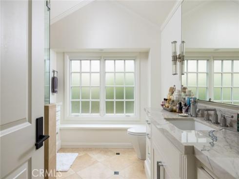 1  San Martin   Way, Corona del Mar, CA