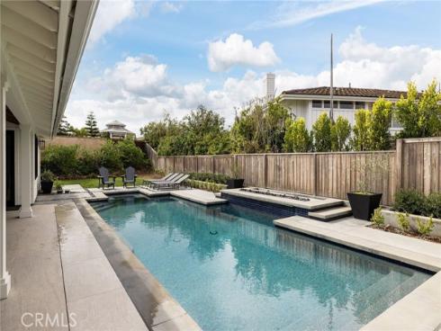 1  San Martin   Way, Corona del Mar, CA