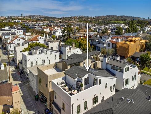 611  Narcissus   Avenue, Corona del Mar, CA