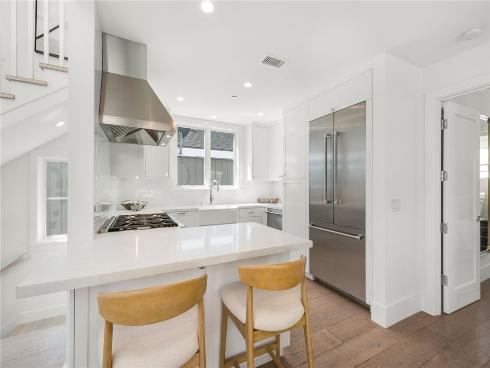 611  Narcissus   Avenue, Corona del Mar, CA