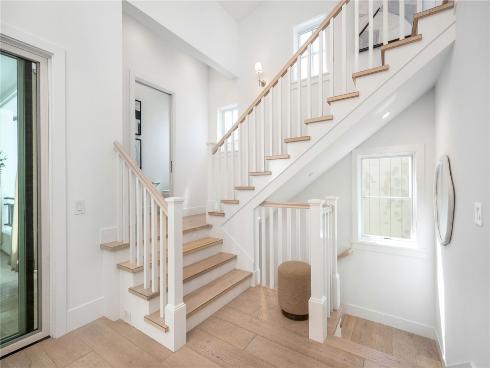 611  Narcissus   Avenue, Corona del Mar, CA